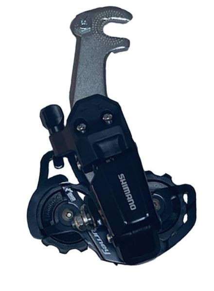 Переключатель задний 6/7ск SHIMANO TY200, под ось, черный